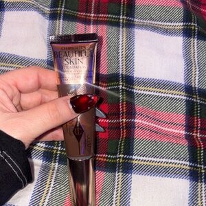 Charlotte's Beautiful Skin Foundation 17 neutral. NEW WITHOUT BOX